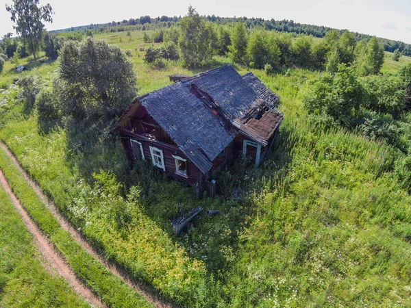 Terk edilmiş bir köy.