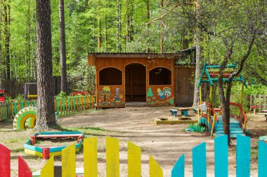 Çocuk Bahçesi anaokulu bahçesinde
