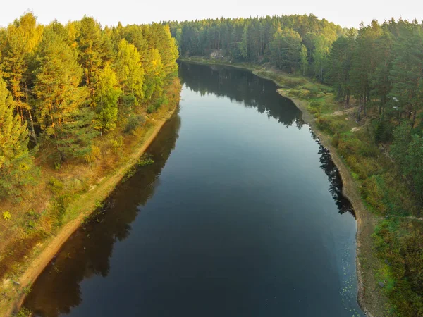 Nehrin Mologa Tver bölgesinde yüksekliğini görünümünden.