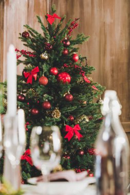 Madalyalı Noel ağacı