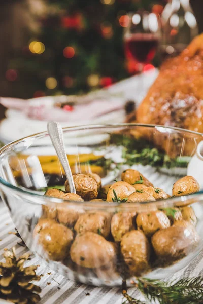 Delicious roasted potatoes — Stock Photo, Image