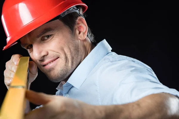Männlicher Ingenieur mit hartem Hut — Stockfoto