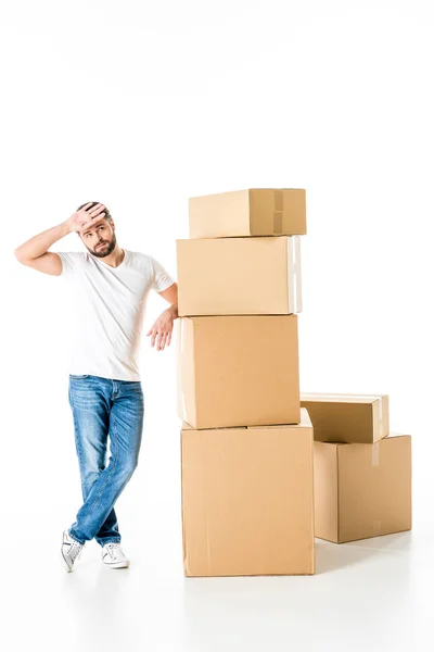 Hombre con cajas de cartón — Foto de Stock