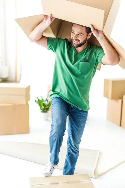 Man with cardboard box — Stock Photo, Image