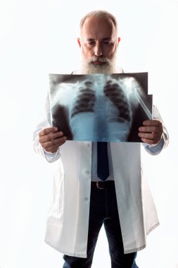 Kıdemli erkek doktor