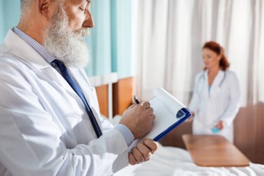 Doktor not alıyor.