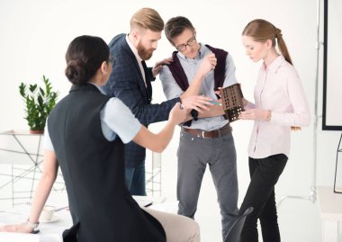 Genç İşadamları birlikte çalışma