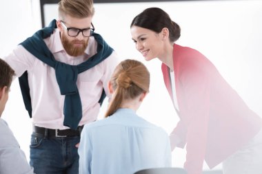 Genç İşadamları birlikte çalışma