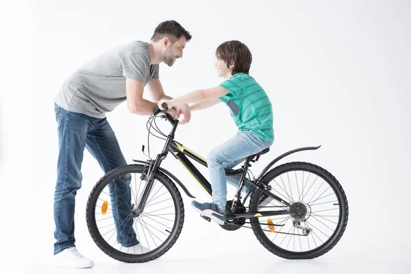 Father and son spending time together — Stock Photo, Image