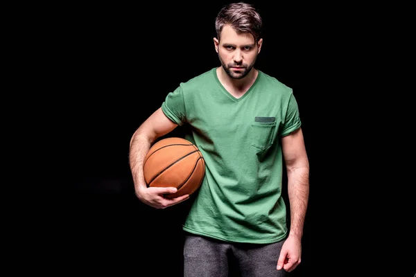 Człowiek z piłkę do koszykówki — Zdjęcie stockowe