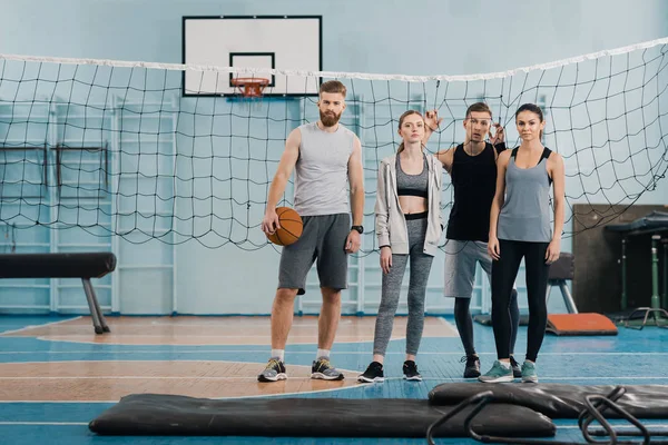 Jovens desportivos — Fotografia de Stock