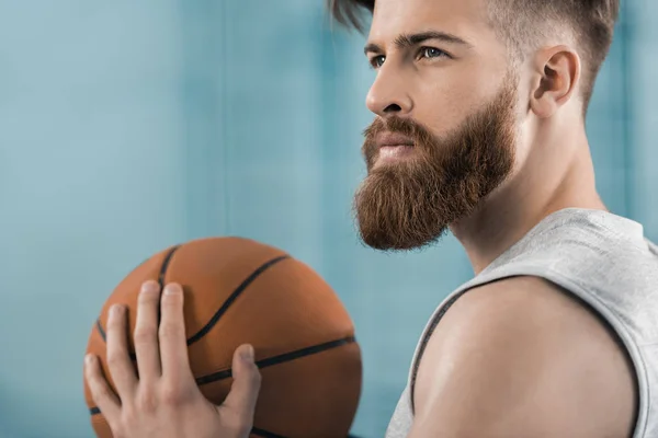 Basketball player with ball — Stock Photo, Image