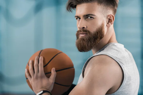 Basketball player with ball — Stock Photo, Image