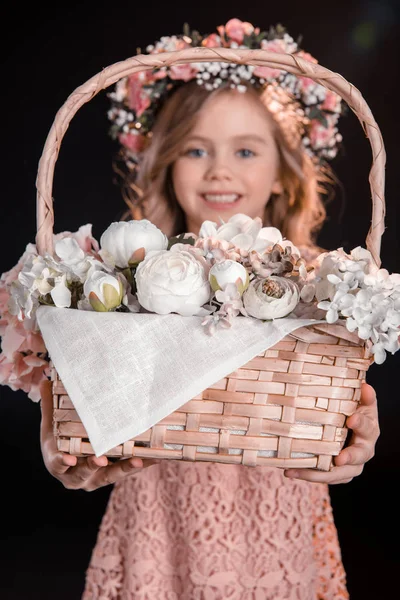 Girl with flower basket — Stock Photo, Image
