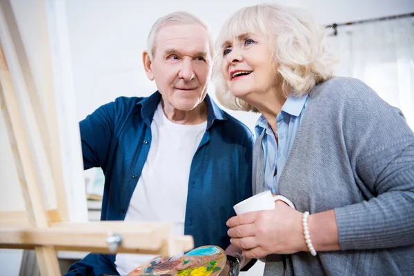 Senior paar schilderij — Stockfoto