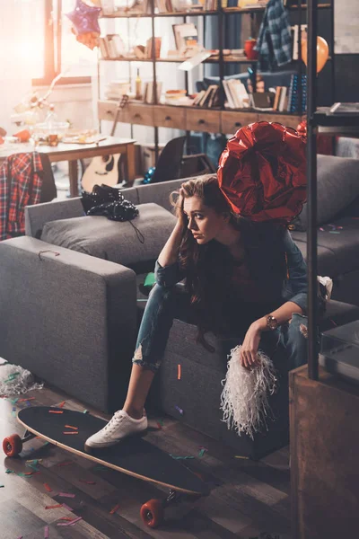 Jeune femme après la fête — Photo