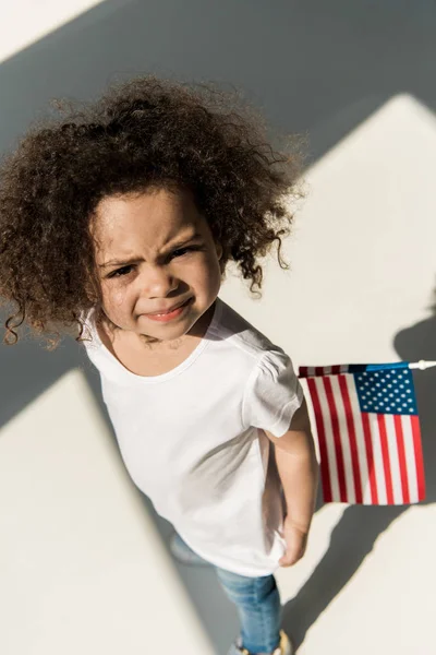 Curly american girl with american flag — Free Stock Photo