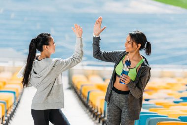 Genç sportswomen Stadı 