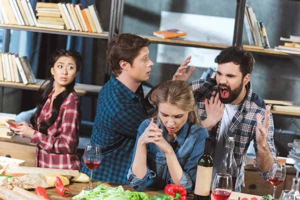 Young couple quarrel — Stock Photo, Image