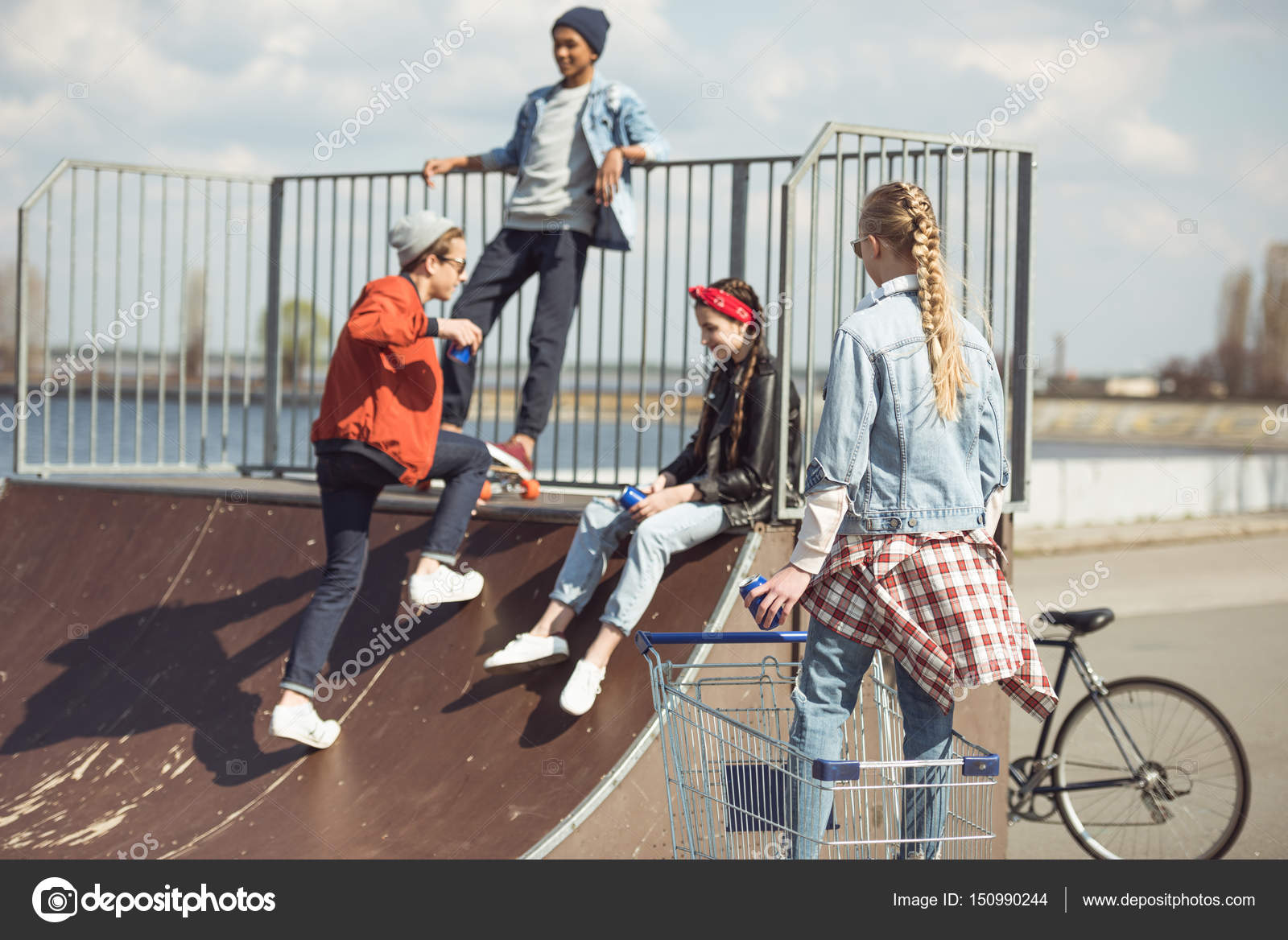 Teenagers group having fun Stock Photo by ©ArturVerkhovetskiy 150990244