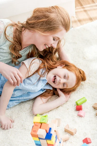 Beautiful mother and daughter — Stock Photo, Image