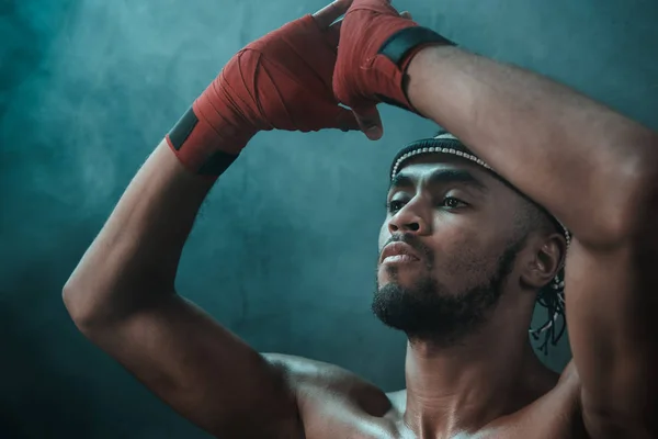 Muay Thai athlete — Stock Photo, Image