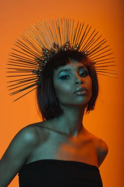 Başlığın moda Afro-Amerikan kız