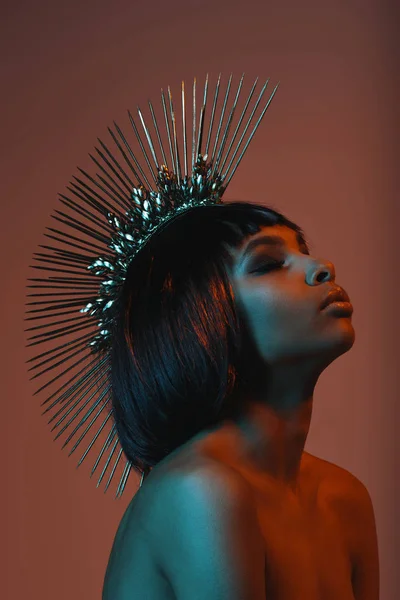 African american girl in fashionable headpiece — Stock Photo, Image