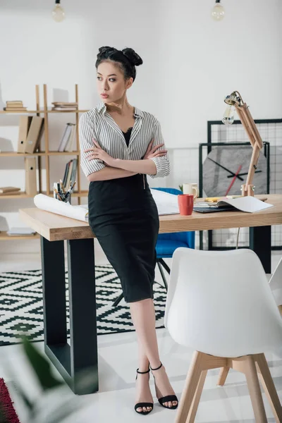 Молодая азиатская предпринимательница — Бесплатное стоковое фото