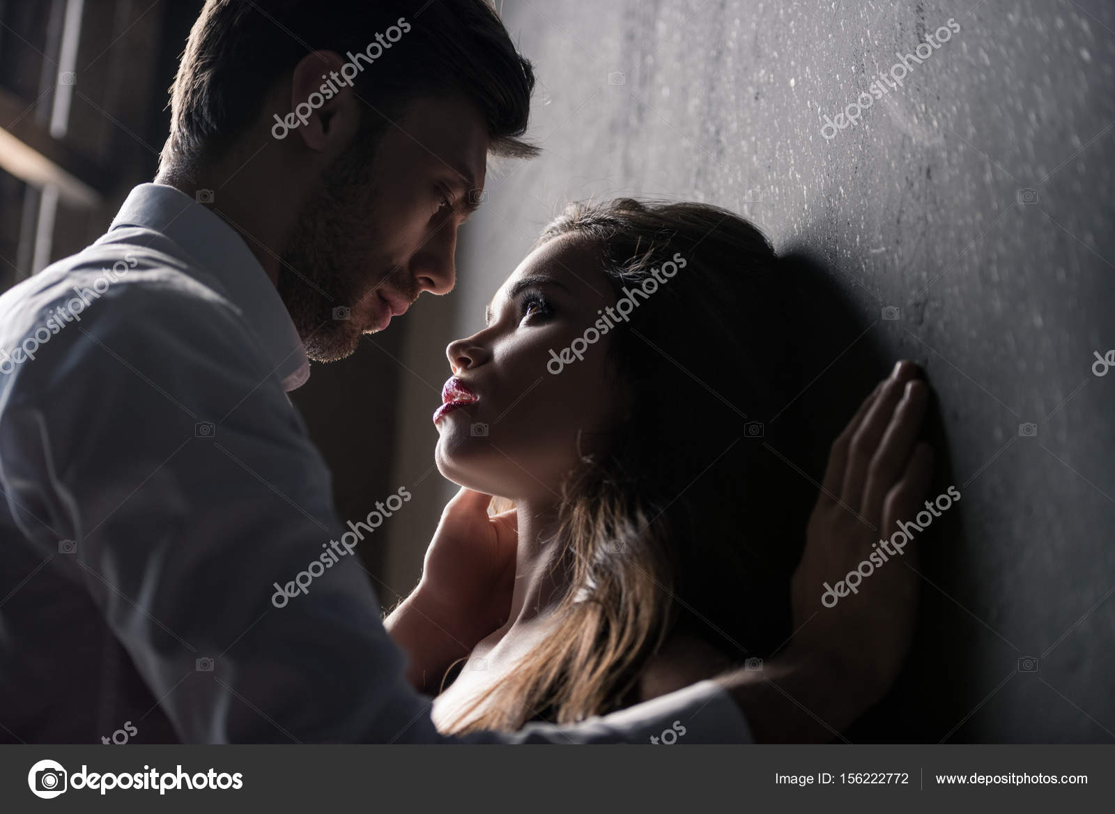 61,062 Couple Kissing Sun Royalty-Free Photos and Stock Images |  Shutterstock