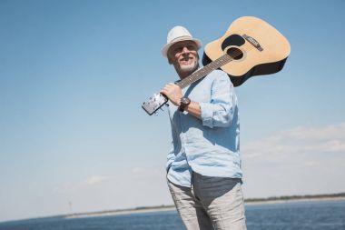 Komuta sizde gitar ile 