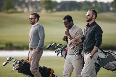 golf sahasında golf 