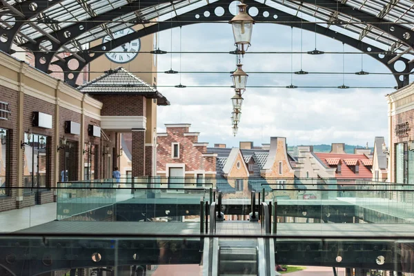 Centro comercial moderno vacío — Foto de Stock