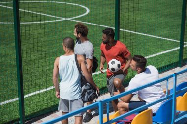 çok kültürlü futbol takımı
