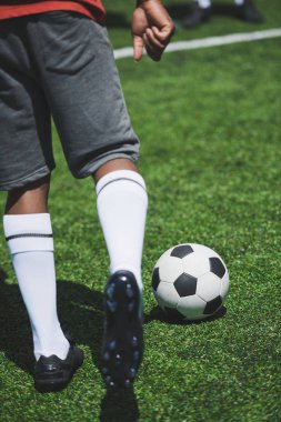 Top futbol oyuncusu