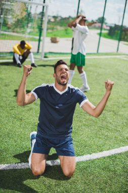 mutlu futbolcu