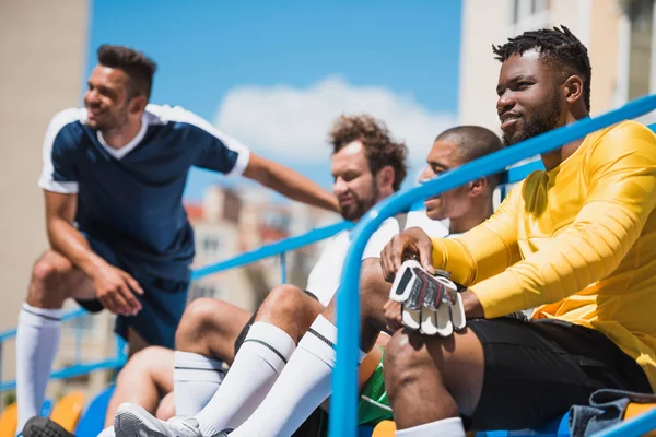 Multicultural soccer team — Stock Photo, Image