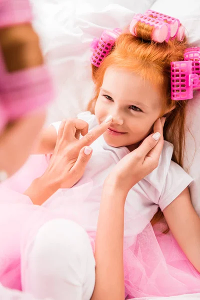 Sensual mother and daughter — Stock Photo, Image