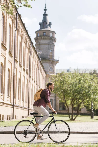 Andar de bicicleta — Fotografia de Stock