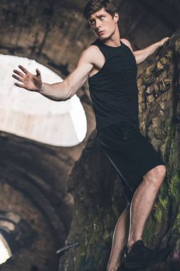 Sportif adam kalıntıları üzerinde