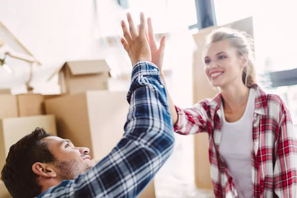 Happy couple in new house — Stock Photo, Image