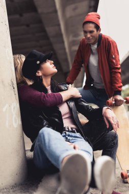 mutlu şık insanların grup