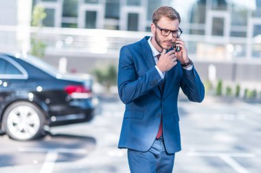 işadamı Park smartphone ile