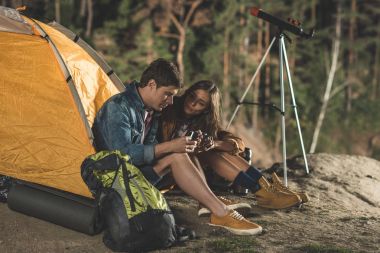 gezi hiking couple