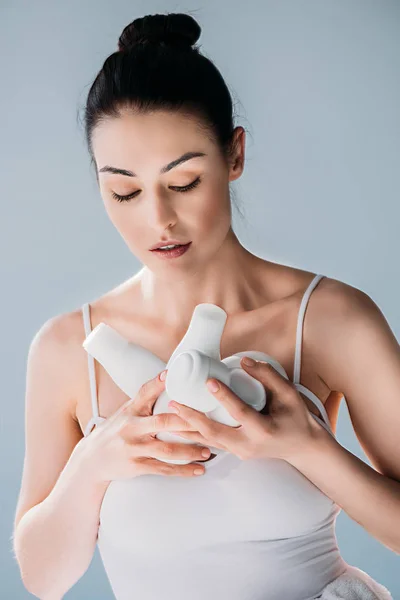 Woman holding plastic containers — Stock Photo, Image