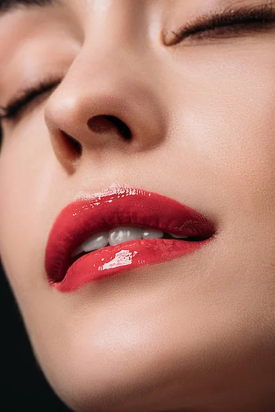 Wanita muda dengan bibir merah — Stok Foto