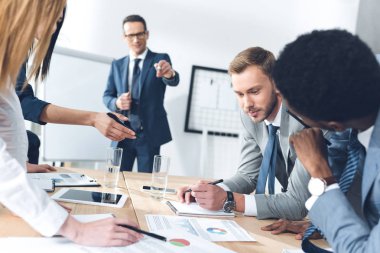 konuşmayı iş parters