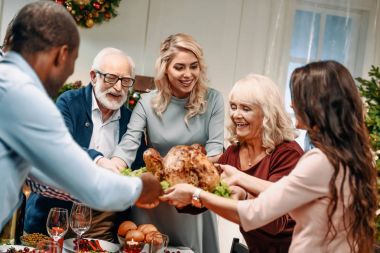 Noel hindisi holding aile