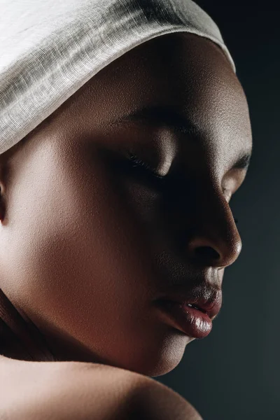 Αισθησιακό αφρικανικό αμερικανικό κορίτσι — Φωτογραφία Αρχείου