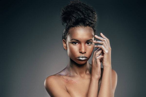 Modèle afro-américain élégant — Photo